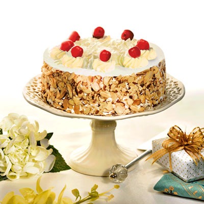 Almond Amour Ice Cream